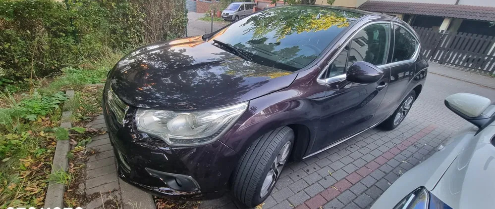 Citroen DS4 cena 38500 przebieg: 148000, rok produkcji 2014 z Gdynia małe 106